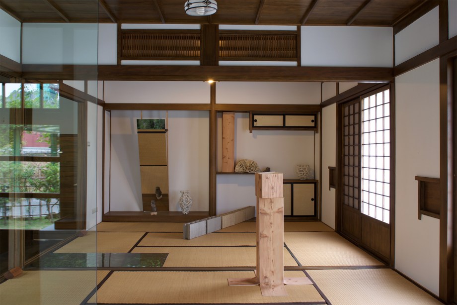 10-_dsc0135_email_adj