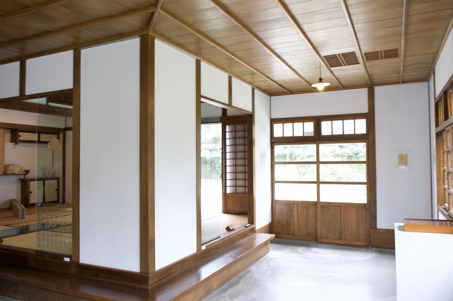 3-_dsc0160_email_adj